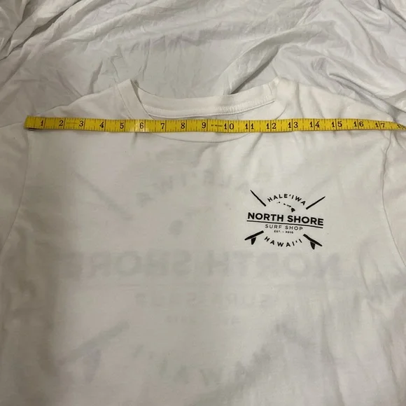 Men’s Hale’iwa North Shore Surf Shop white t-shirt with black design. No size. - Picture 10 of 11